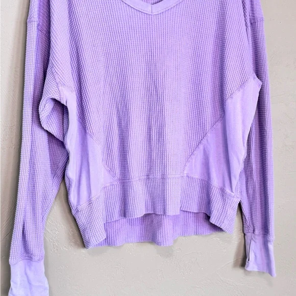 Aerie Lavender V-Neck Waffle Knit Sweater - Picture 2 of 6
